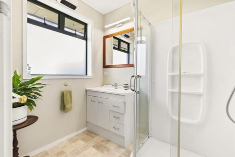 Photo of property in 23 Parkvale Road, Karori, Wellington, 6012