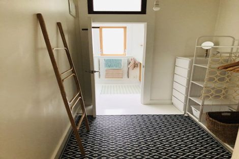 Photo of property in 17 Tanera Crescent, Brooklyn, Wellington, 6021