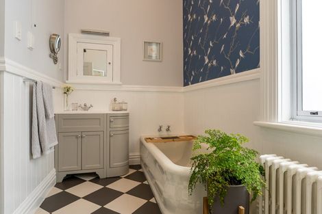 Photo of property in 6 Crombie Street, Gore, 9710