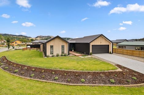 Photo of property in Luggate Park, 17 Cooper Crescent, Luggate, Cromwell, 9383