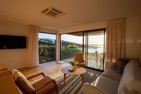 Photo of property in 19 Balmoral Lane, Redcliffs, Christchurch, 8081