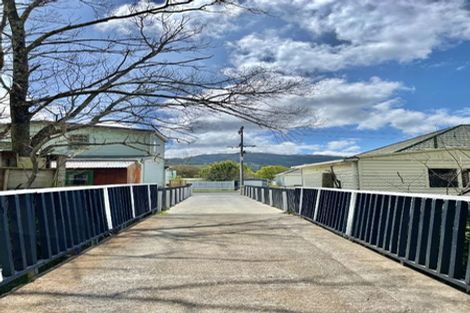 Photo of property in 2 Somme Road, Silverstream, Upper Hutt, 5019