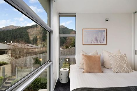 Photo of property in The Beeches Apartments, 12/60 Hallenstein Street, Queenstown, 9300