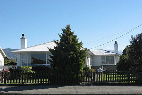 Photo of property in 32 Harris Street, Waimate, 7924