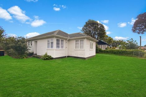 Photo of property in 33 Blighs Road, Bryndwr, Christchurch, 8053