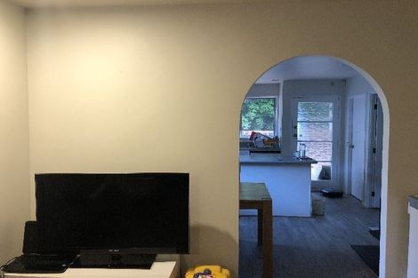 Photo of property in 31 Lavery Place, Sunnynook, Auckland, 0632