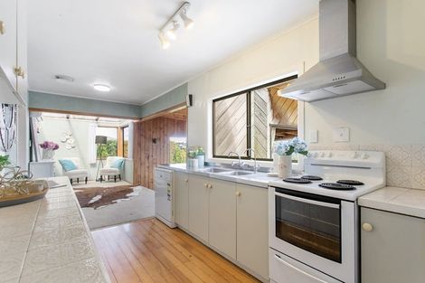 Photo of property in 29 Salem Place, Torbay, Auckland, 0630