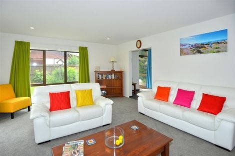 Photo of property in 15 Sawtell Place, Northcote, Christchurch, 8052