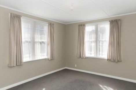 Photo of property in 7 Te Puke Street, Titahi Bay, Porirua, 5022