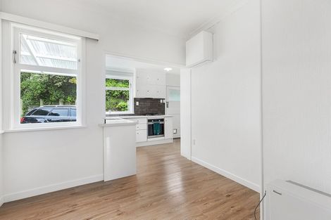 Photo of property in 43a Nevay Road, Miramar, Wellington, 6022