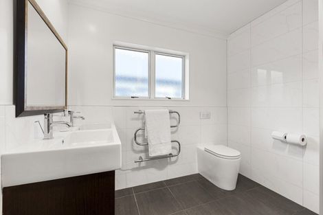 Photo of property in 2 Merlot Place, Rototuna, Hamilton, 3210