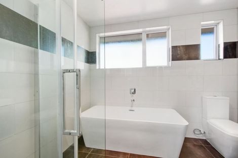 Photo of property in 22 Sarabande Avenue, Redwood, Christchurch, 8051