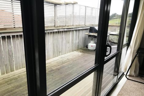 Photo of property in 19 Trillick Place, Tuakau, 2121
