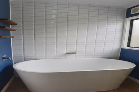 Photo of property in 3 Melia Grove, Goodwood Heights, Auckland, 2105