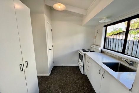 Photo of property in 50 Sungrove Rise, Sunnyvale, Auckland, 0612