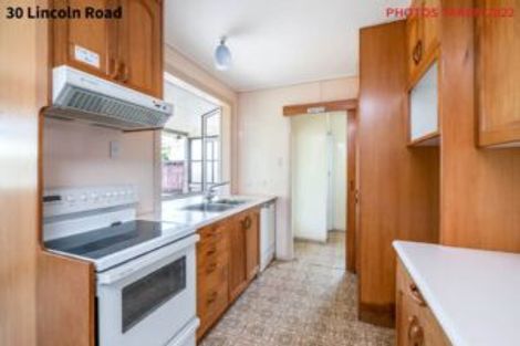Photo of property in 30 Lincoln Road, Henderson, Auckland, 0610