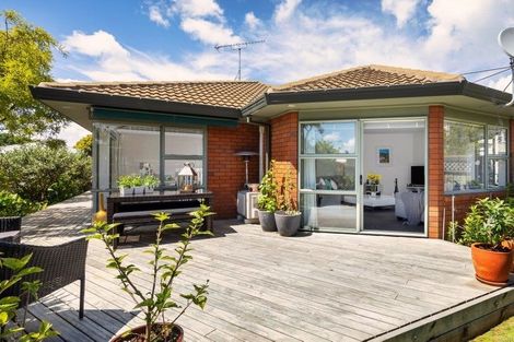 Photo of property in 1a Wesley Avenue, Mount Albert, Auckland, 1025
