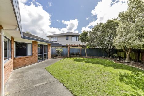 Photo of property in 13 Jeffery Reeve Crescent, Ranui, Auckland, 0612