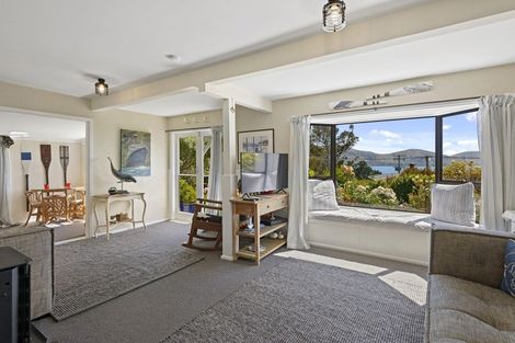 Photo of property in 17 Purau Avenue, Diamond Harbour, 8972