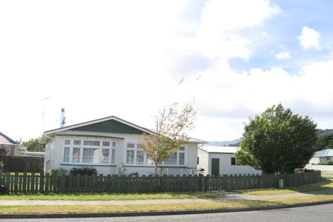 Photo of property in 1 Phar Lap Grove, Trentham, Upper Hutt, 5018