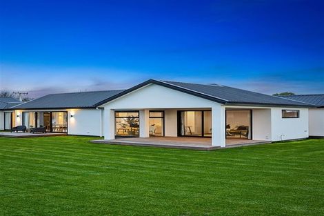 Photo of property in 54 Cross Street, Sefton, 7477