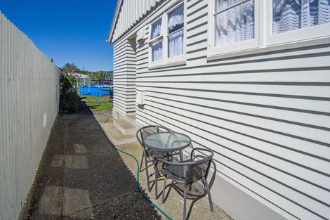 Photo of property in 11 Mcgregor Crescent, Masterton, 5810