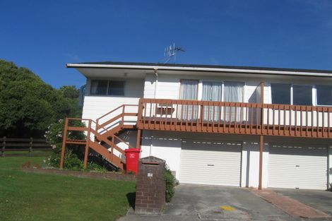 Photo of property in 12b Halyard Place, Whitby, Porirua, 5024