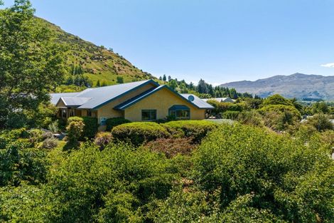 Photo of property in 2 Bramshill Drive, Lower Shotover, Queenstown, 9371