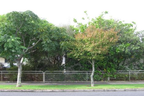 Photo of property in 13a Flanshaw Road, Te Atatu South, Auckland, 0610