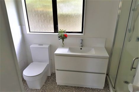 Photo of property in 56 Halberg Street, Glenfield, Auckland, 0629