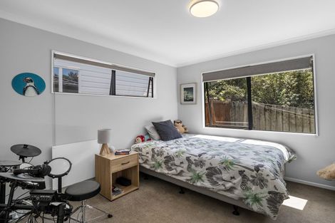 Photo of property in 15 Glenreagh Place, Torbay, Auckland, 0630