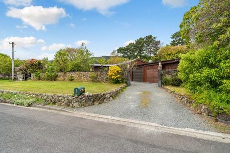 Photo of property in 5 Paton Street, Maymorn, Upper Hutt, 5018