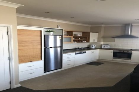 Photo of property in 2e/11 London Street, Hamilton Central, Hamilton, 3204