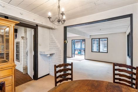 Photo of property in 1 Kohutuhutu Road, Raumati Beach, Paraparaumu, 5032