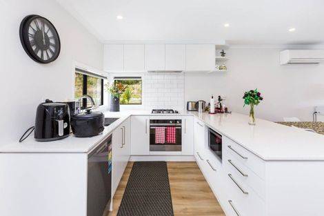 Photo of property in 1 Doug Jensen Street, Wallaceville, Upper Hutt, 5018