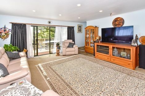 Photo of property in 5a Trimmer Terrace, Papatoetoe, Auckland, 2025