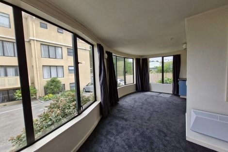 Photo of property in 566h Adelaide Road, Berhampore, Wellington, 6023