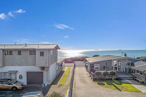 Photo of property in 1/186 Marine Parade, Mount Maunganui, 3116