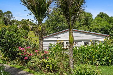 Photo of property in 32 Smith Road, Matakana, Warkworth, 0985