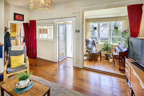 Photo of property in 16a Rhodes Street, Newtown, Wellington, 6021