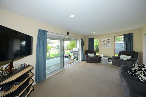 Photo of property in 91 Denise Crescent, Hornby, Christchurch, 8042