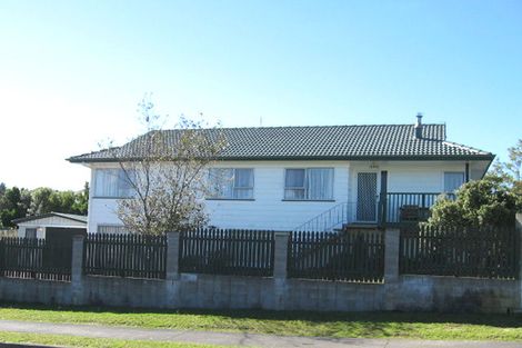 Photo of property in 1 Crosby Road, West Harbour, Auckland, 0618