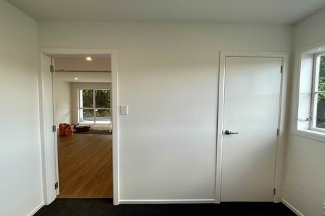 Photo of property in 17 Amapur Drive, Khandallah, Wellington, 6035