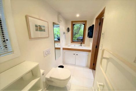 Photo of property in 10 Sandy Beach Road, Tinopai, 0593