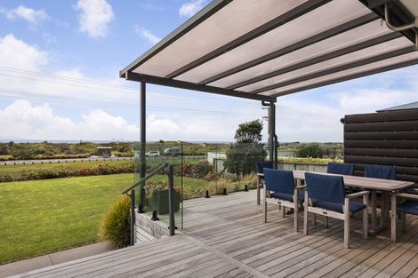 Photo of property in 138 Seaforth Road, Waihi Beach, 3611