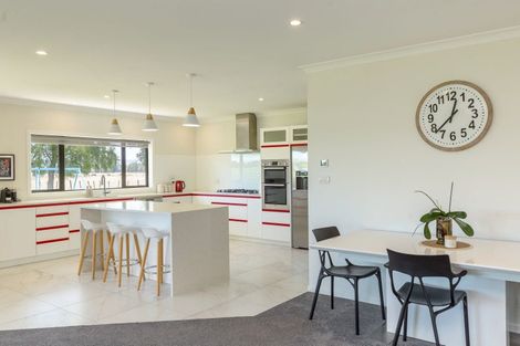 Photo of property in 2/53 Jellicoe Street, Greytown, 5712