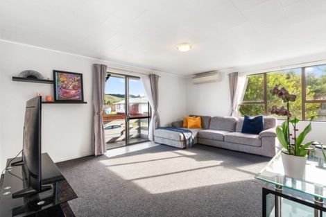 Photo of property in 5 Crystal Place, Pukehangi, Rotorua, 3015