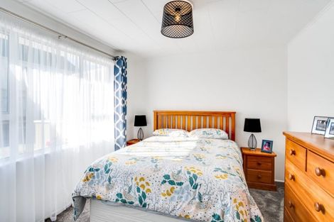 Photo of property in 11 Chester Street, Taradale, Napier, 4112