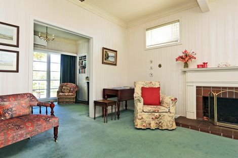 Photo of property in 6 Coleman Terrace, Hospital Hill, Napier, 4110