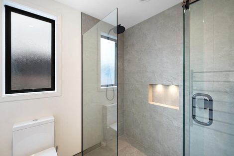 Photo of property in 5 Peterculter Drive, Wanaka, 9305